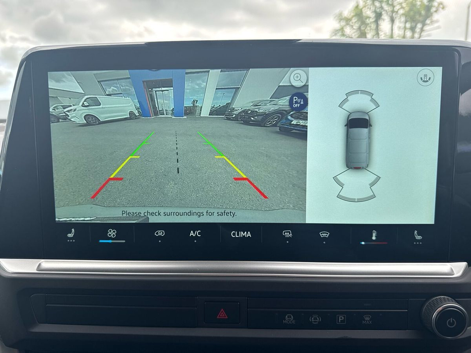 2025 Volkswagen Transporter  €42,475