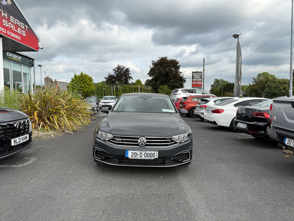 2020 Volkswagen Passat GTE S-A DSG €28,995