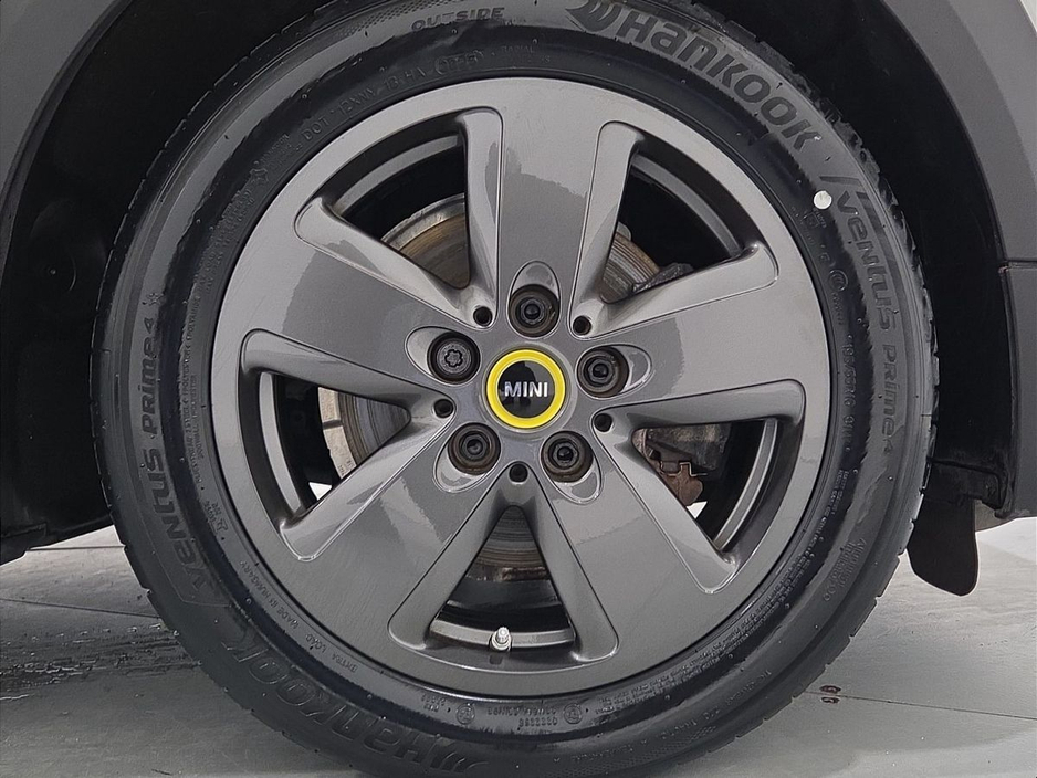 2021 MINI Hatch COOPER Electric Level 1 €12,950