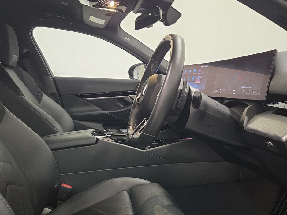 2024 BMW 5 Series 530e M Sport Saloon €62,950