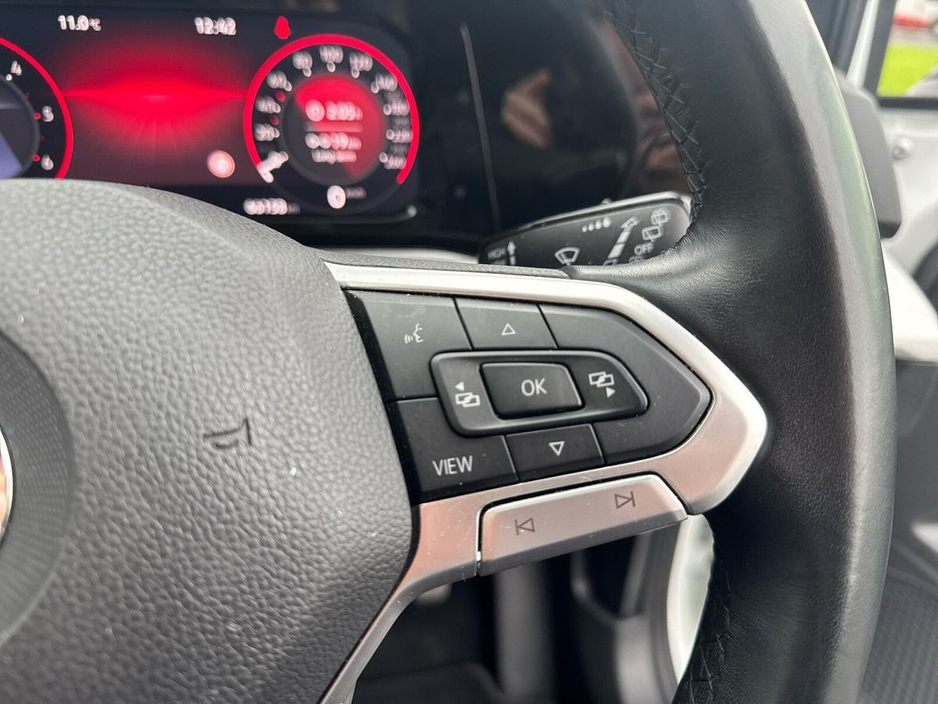 2023 Volkswagen Golf 2.0 TDI 115HP Life €24,975