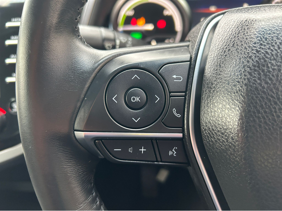 2020 Toyota Camry WS HYBRID AUTOMATIC 2.5 PETROL //JBL SOUND SYSTEM//KEYLESS ENTRY//LEATHER SEATS//REVERSE CAMERA// €26,950