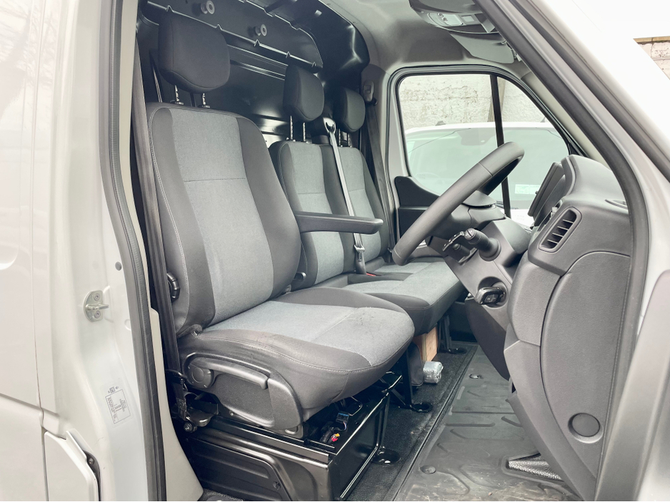 2023 Renault Master LM35 BUSINESS  2.3 BLUE DCI 135BHP FWD LWB €22,000