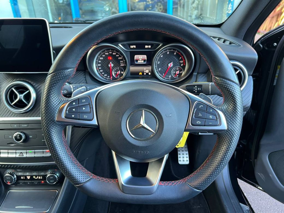 2016 Mercedes-Benz A Class A180 AMG-LINE 1.6 AUTO // FULL SERVICE HISTORY // VERY LOW MILEAGE // LEATHER/ALCANTARA AMG HEATED SEATS €18,900