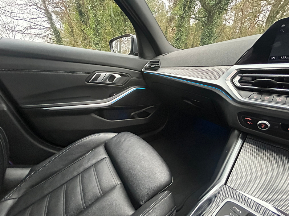 2021 BMW 3 Series  €28,850