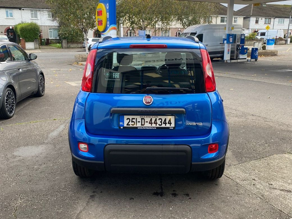 2025 Fiat Panda 1.0 Mhev €15,495