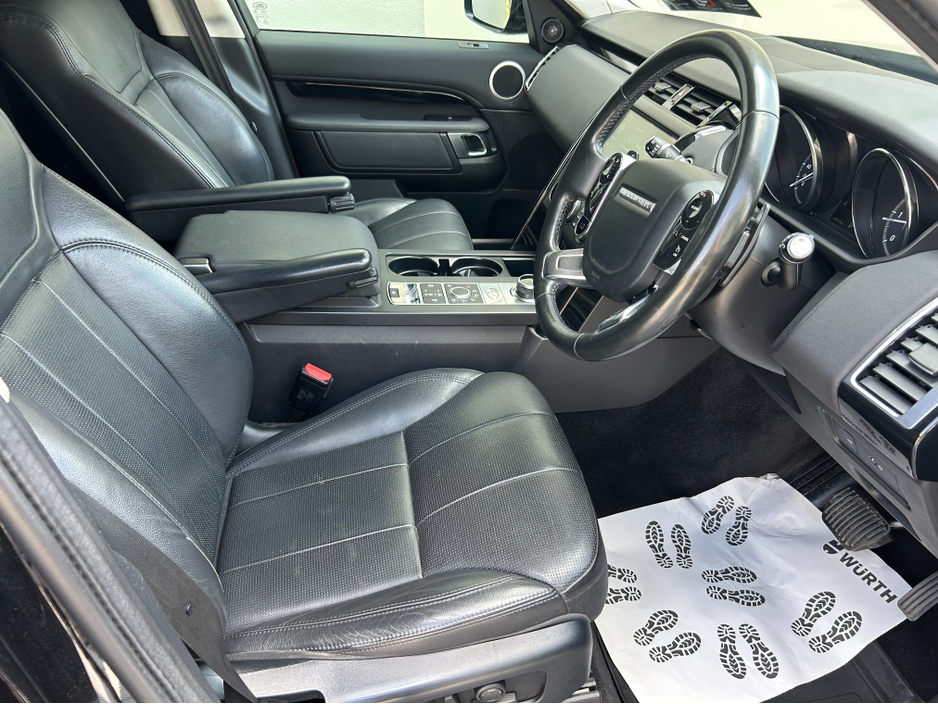 2020 Land Rover Discovery 3.0 SD6 SE COMMERCIAL €33,950