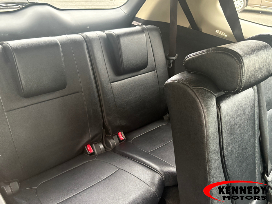 2016 Mitsubishi Outlander 16MY 4WD 6 6MT 7S 4DR €13,995