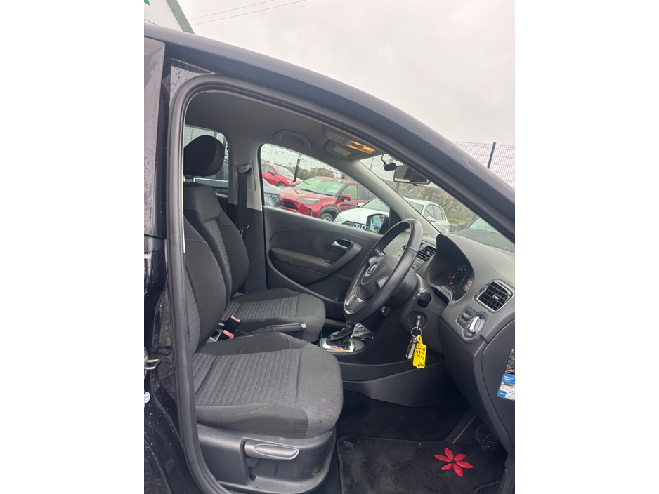 2014 Volkswagen Polo  €10,950