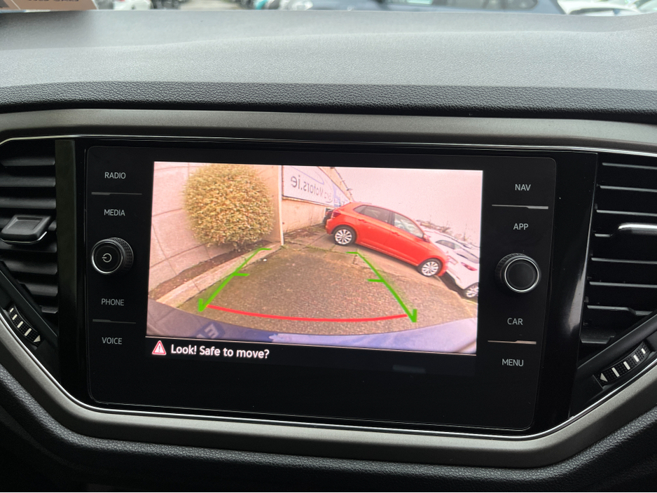 2021 Volkswagen T-Roc STYLE DESIGN PACK AUTOMATIC 2.0 DIESEL //LOW MILES//ADAPTIVE CRUISE CONTROL//KEYLESS ENTRY//REVERSE CAMERA// €26,950