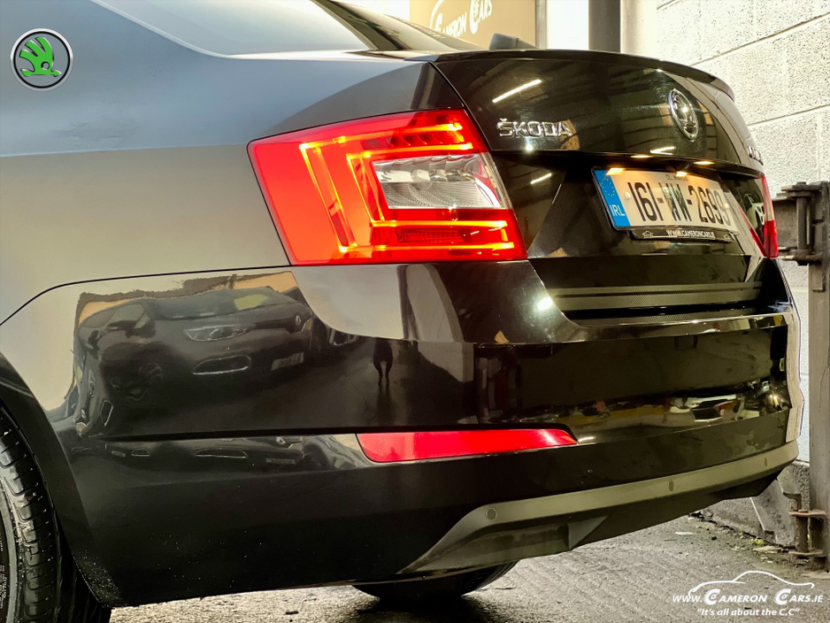 2016 Skoda Octavia STYLE 1.6 TDI CARPLAY XENON €9,950