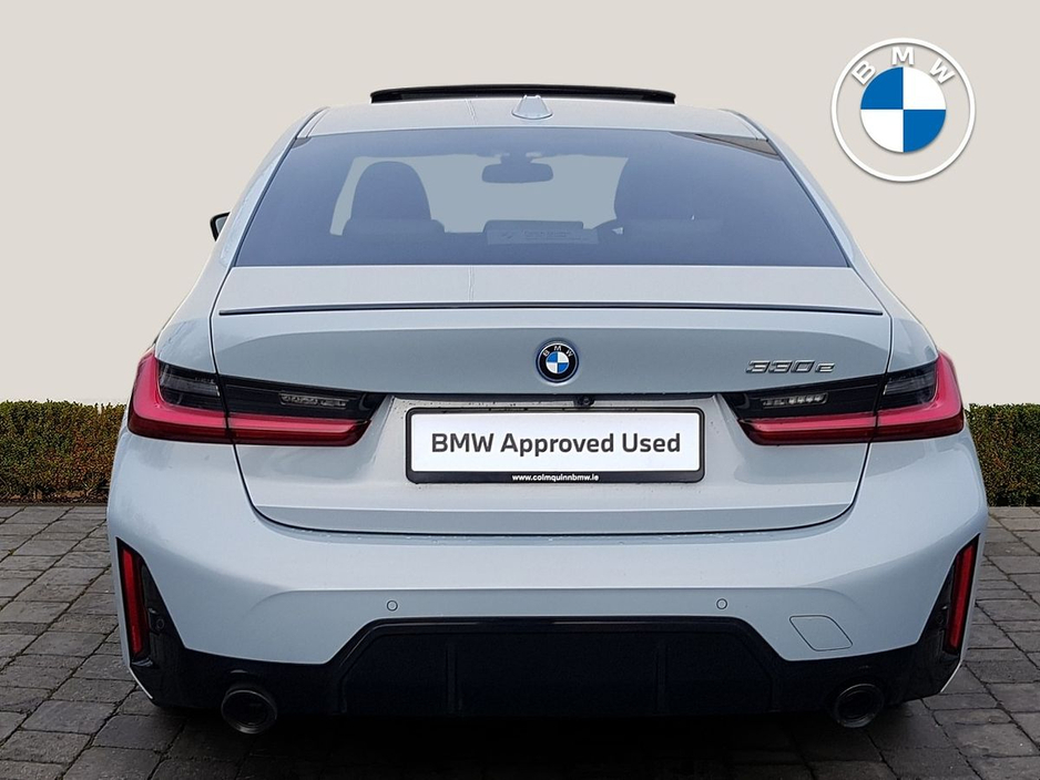 2023 BMW 3 Series 330e M Sport €43,995