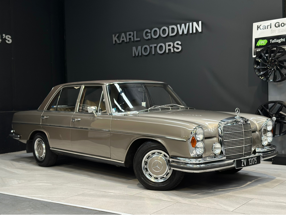 1970 Mercedes-Benz 280 280 SE AUTO VINTAGE €24,950