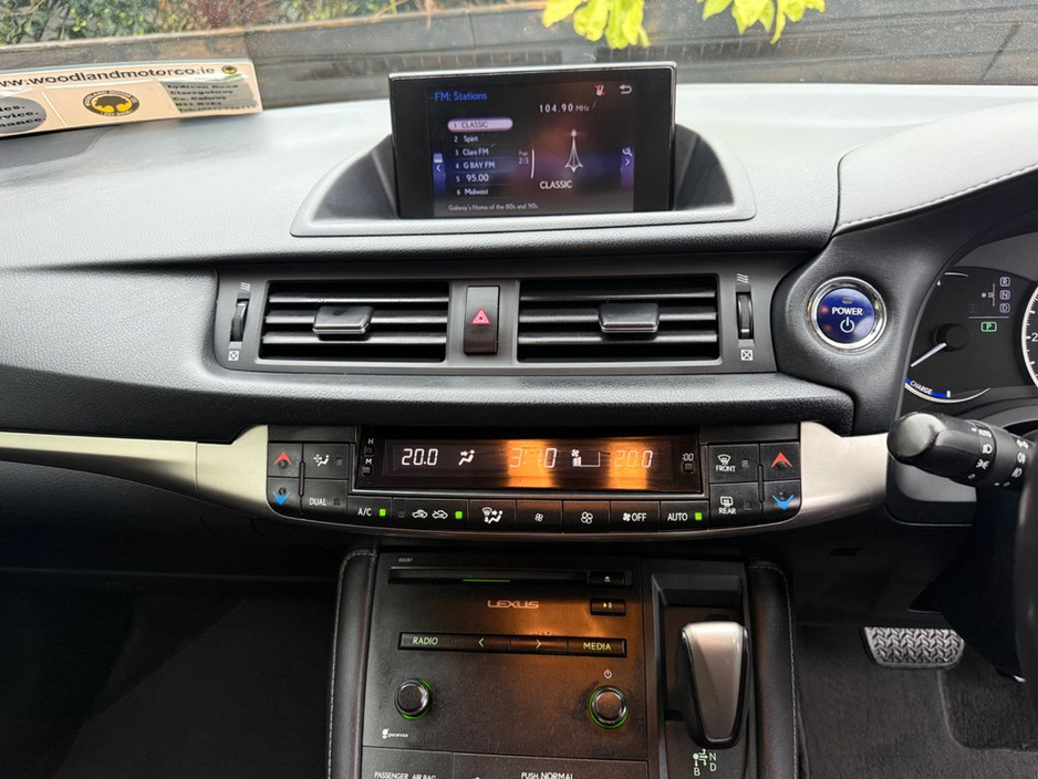 2015 Lexus CT 200 h 1.8 HYBRID / ADVANCE SPEC / TAX €180 (152 REG ) €13,950