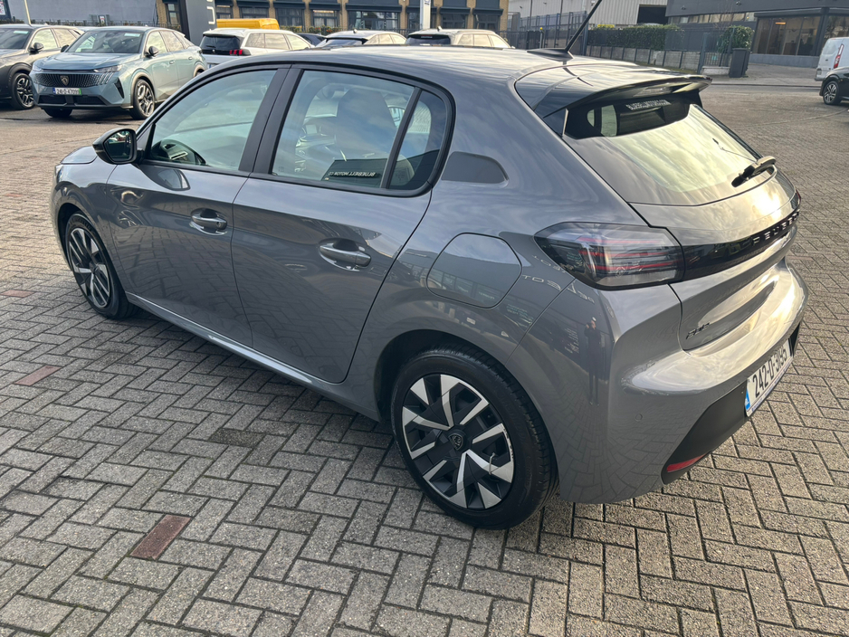 2024 Peugeot 208  €19,950