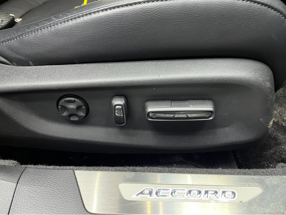 2022 Honda Accord €33950! 2022 HONDA ACCORD EX 2.0 AUTOMATIC / CRUISE CONTROL / REVERSE CAMERA / ELECTRIC MEMORY & HEATED SEATS €33,950