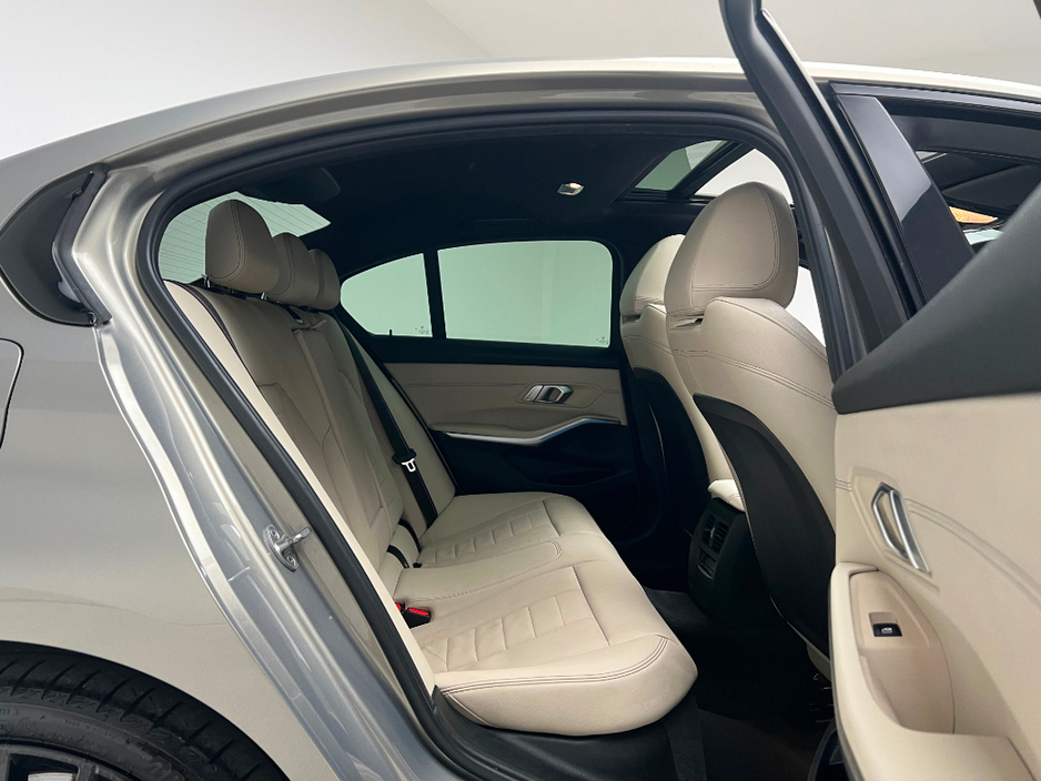 2021 BMW 3 Series 330E M SPORT PRO ED XDRIVE *SUNROOF* €29,990