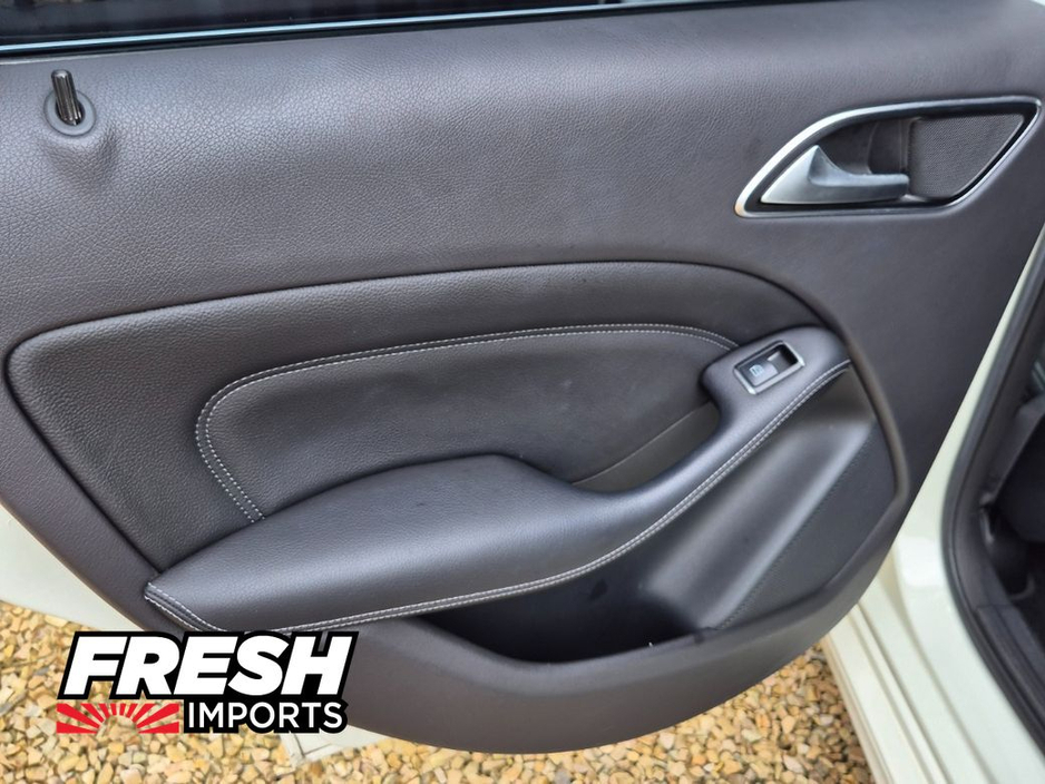 2014 Mercedes-Benz 180 *TOP SPEC MODEL*