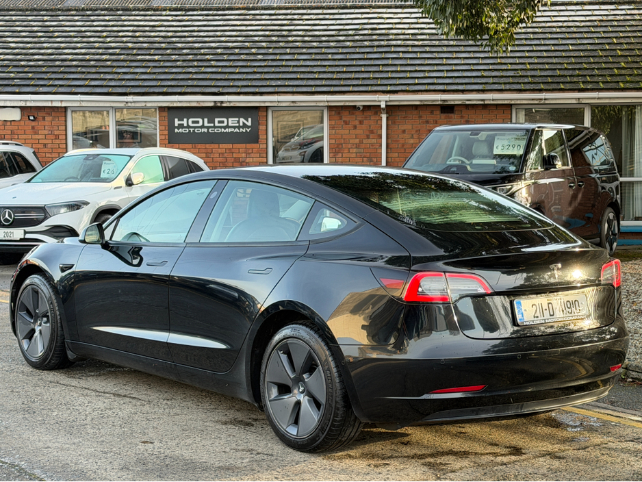 2021 Tesla Model 3 STANDARD PLUS...PAN ROOF €21,750