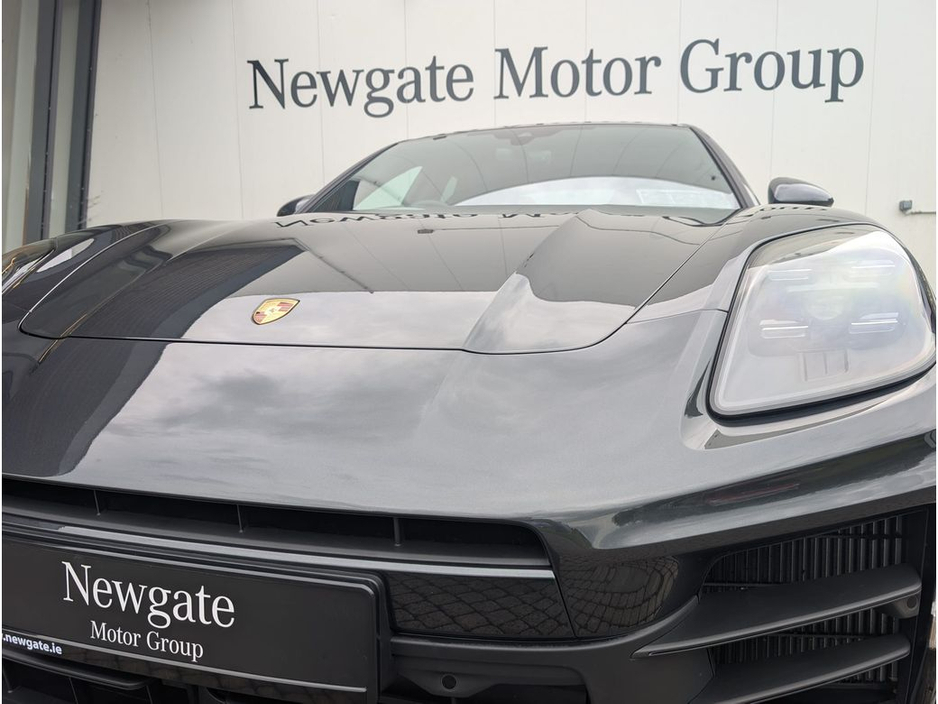 2025 Porsche Panamera Hybrid 4 - 4+1 Adaptive Cruise Control *ARRIVING SOON* €129,888