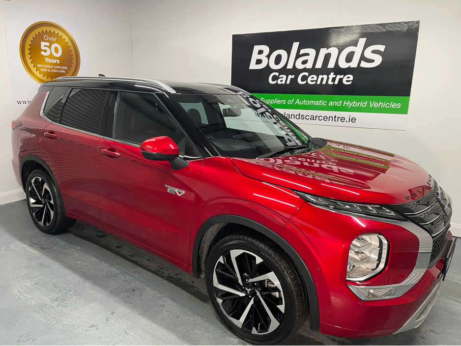 2023 Mitsubishi Outlander (New Model) HYBRID 2.4 PHEV 7 SEATER AUTOMATIC TOP SPEC MODEL www.bolandscarcentre.ie €39,900