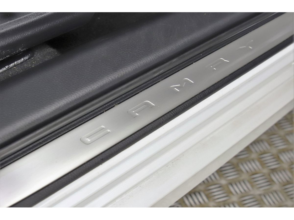 2021 Toyota Camry 2.5 HYBRID *REVERSE CAM*PEARL PAINT*PARK SENSORS* €30,490