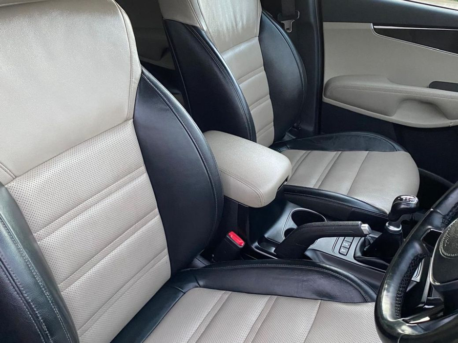 2019 Kia Sorento 7 Seater 2.2D Premium Spec IMMACULATE CONDITION* Privacy Glass, Rear Spoiler, Sat Nav, Heated Seats, Electric Seats, Cruise Control, Electric Windows, €27,900