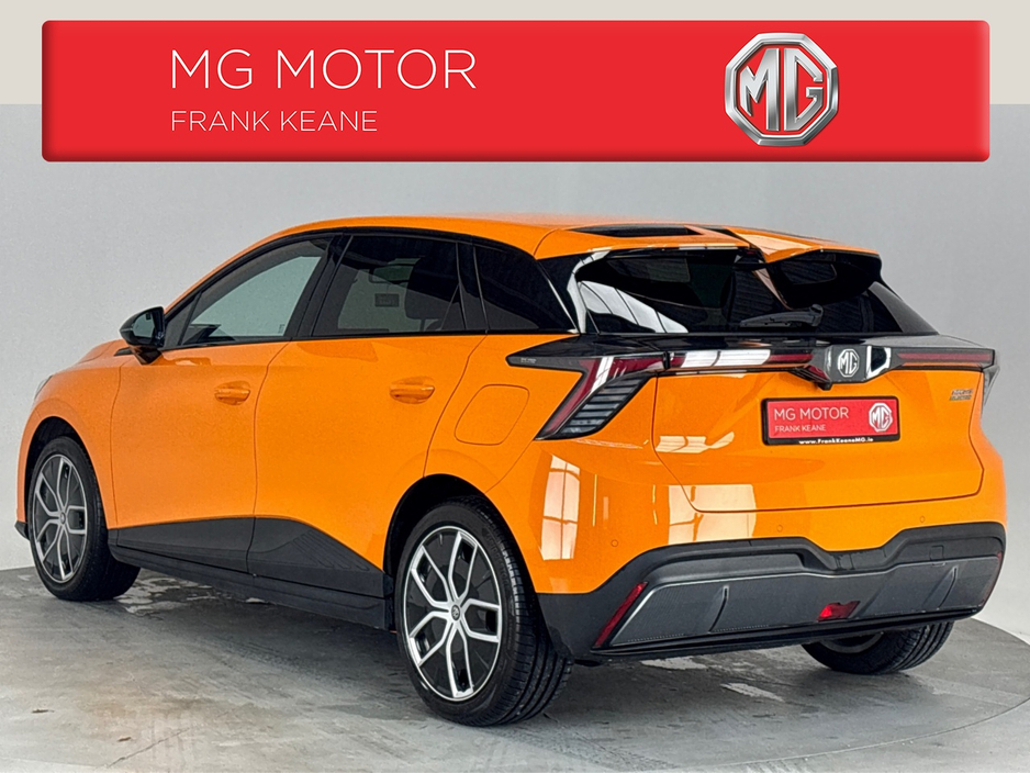 2024 MG 4 EXCLUSIVE- 64KWH**HALF LEATHER INTERIOR**HEATED SEATS & INTERIOR**REVERSING CAMERA**TINTED WINDOWS**ADAPTIVE CRUSIE CONTROL**HISTORY CHECKED**FINANCE ARRANGED** €24,695