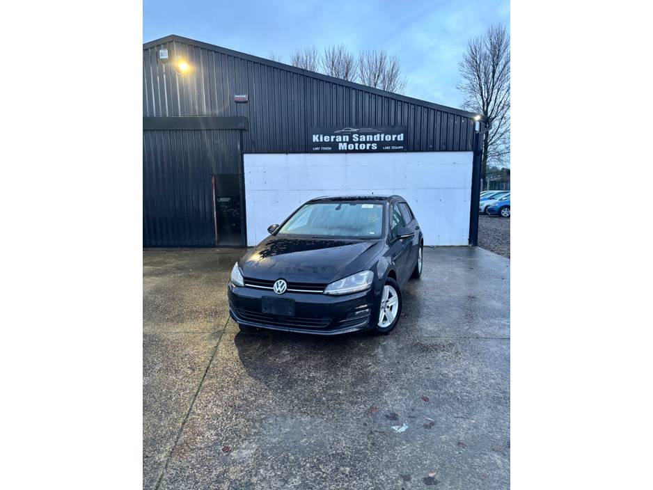 2015 Volkswagen Golf  €10,995