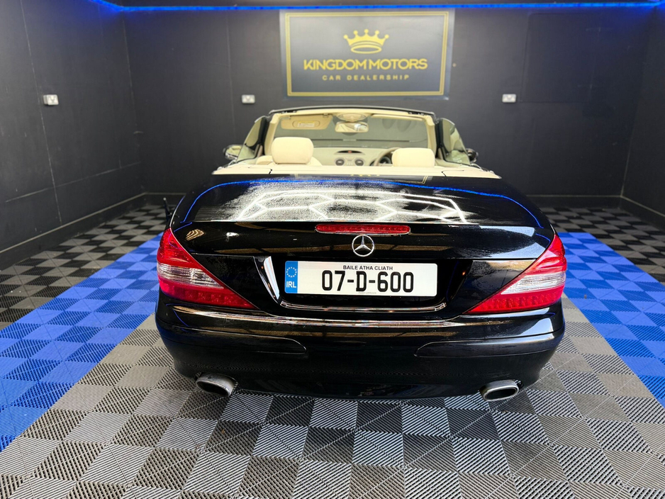 2007 Mercedes-Benz SL Class SL 350 €21,700
