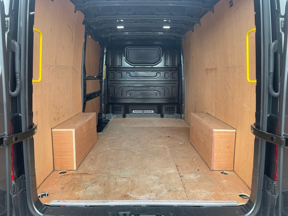 2025 Volkswagen Crafter  €39,975