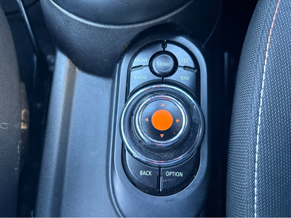 2016 MINI Convertible 1.5 COOPER €14,950