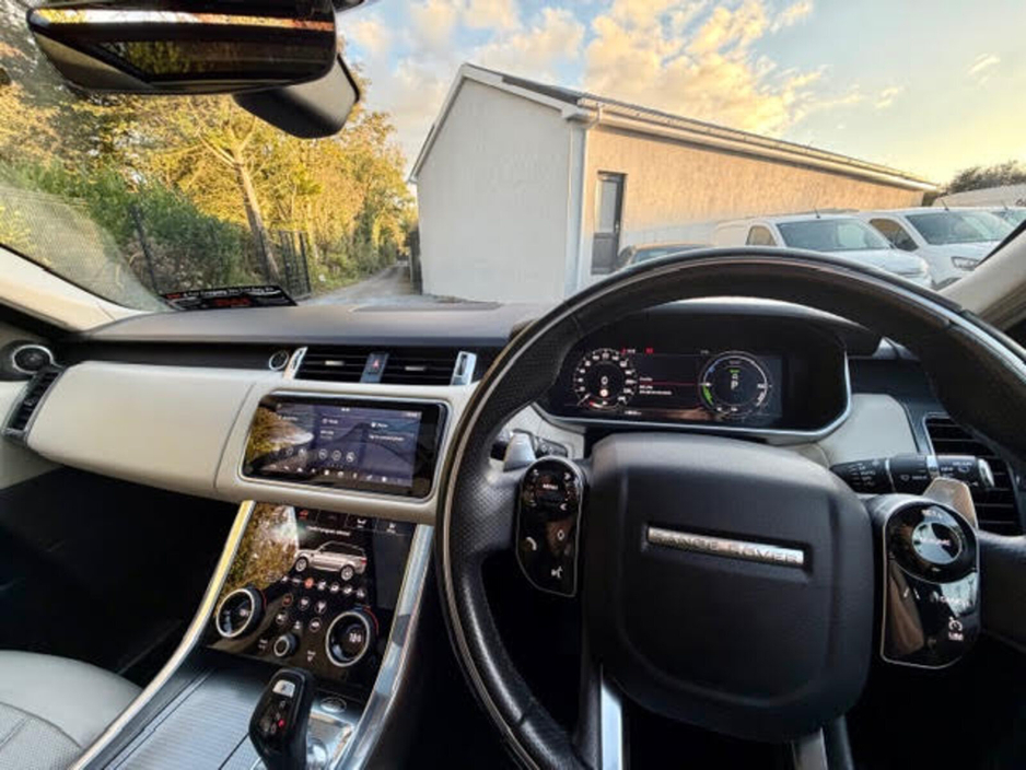 2019 Land Rover Range Rover Sport 2.0 Si4 PHEV 404 PS 4WD Auto HSE €36,500