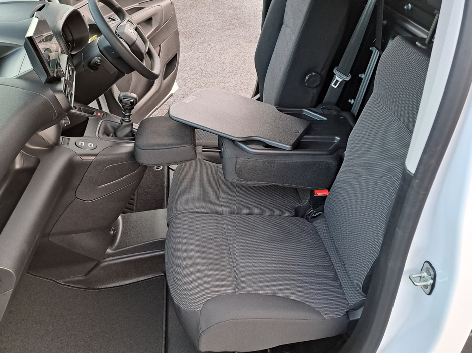 2026 Opel Combo KOMFORT  L1H1 1.5TD 100BHP  **LED HEADLIGTS** €21,098