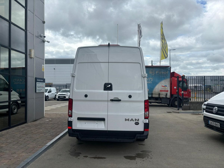 2025 MAN TGE FWD LWB High Roof