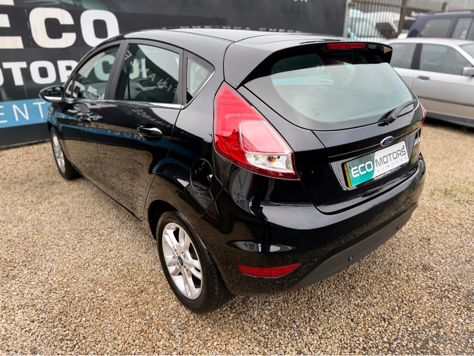 2016 Ford Fiesta ZETEC 1.5 TDCI - EXCELLENT MPGS - LOW MILES - LOW TAX (180 P/A) - NEW NCT TO 01/2028 ! €9,995