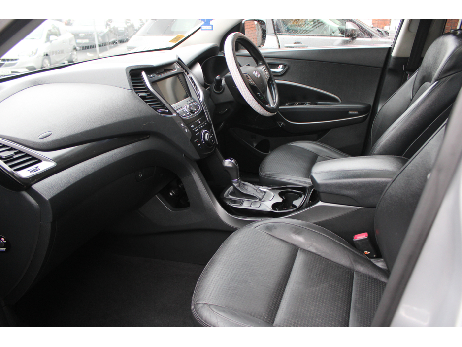 2013 Hyundai Santa Fe 4WD PREMIUM 4DR AUTO €13,450