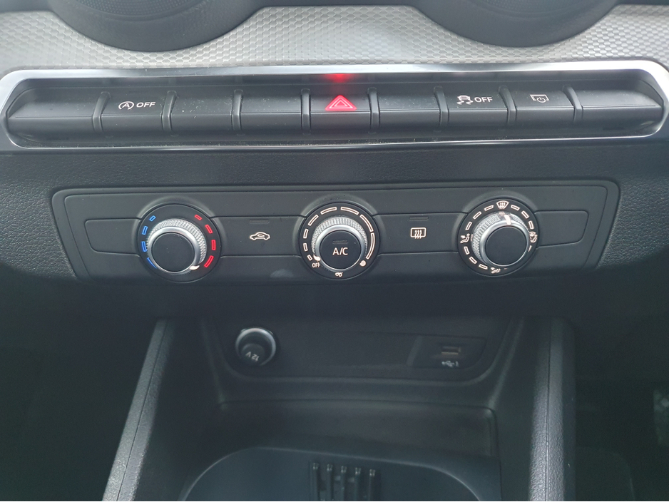 2023 Audi Q2 35 TFSI S-TRONIC 150HP SE 4DR AUTO €32,995