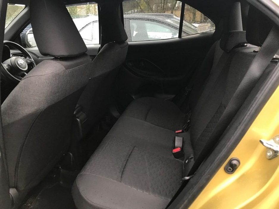 2023 Toyota Yaris Cross LUNA SPORT - GRANDONS €27,995