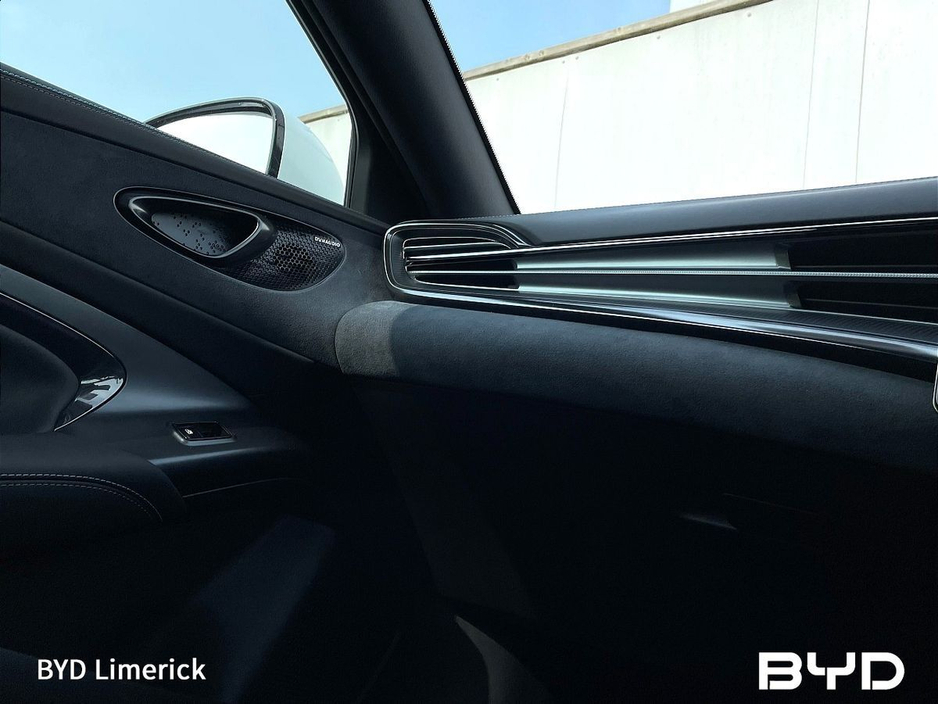 2026 BYD Seal "252 Delivery" Design 82.5kWh RWD - Reversing Camera - Panoramic Roof - Ambient Lighting - Climate Control - Heated Seats - Sat Nav - Keyless Start €49,380