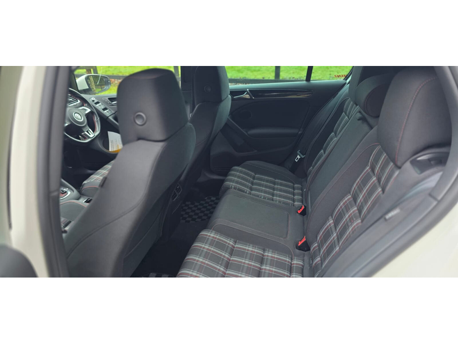 2012 Volkswagen Golf 2.0 TSI GTI €15,995