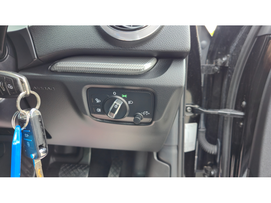 2017 Audi A3 Saloon LIMOUSINE 1.6 TDI 110 SE ST 4DR AUTO €16,450