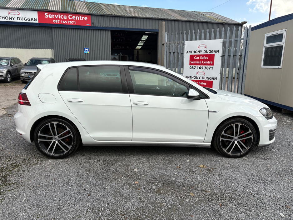 2017 Volkswagen Golf 2.0TDI 3DR 184HP GTD €17,995