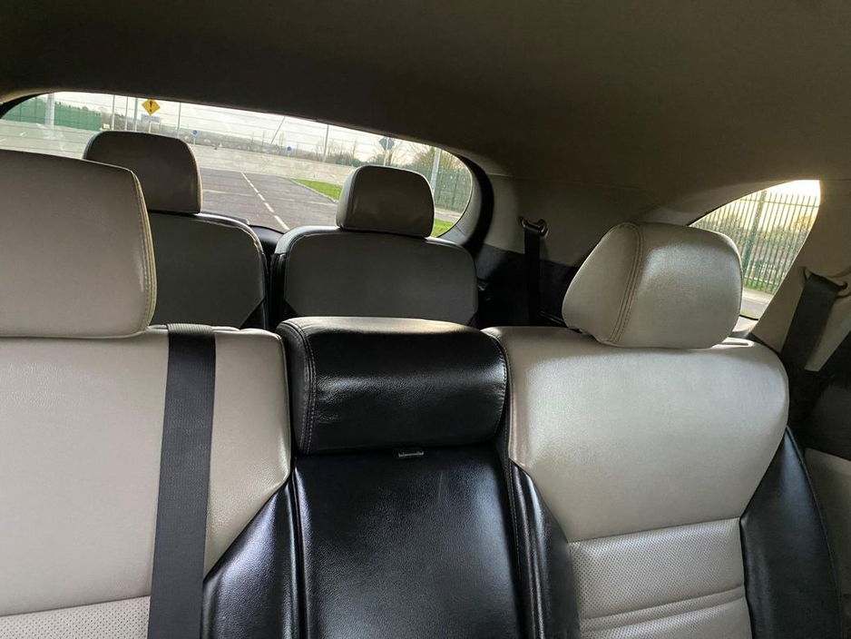 2019 Kia Sorento 7 Seater 2.2D Premium Spec IMMACULATE CONDITION* Privacy Glass, Rear Spoiler, Sat Nav, Heated Seats, Electric Seats, Cruise Control, Electric Windows, €27,900