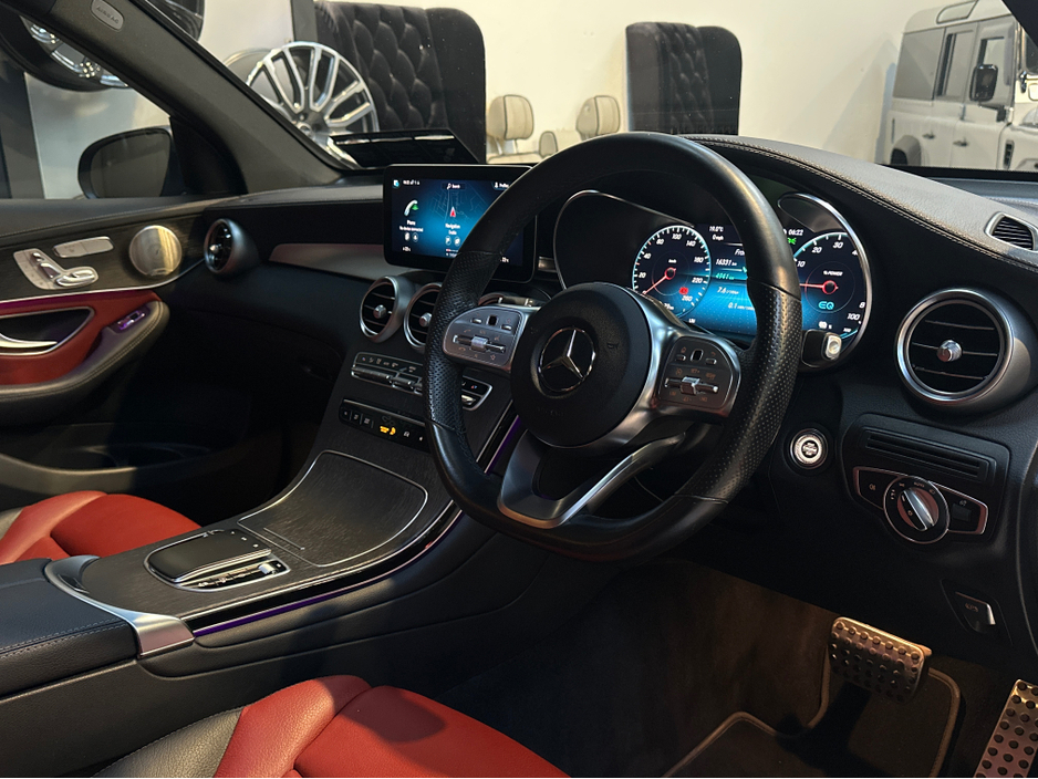 2021 Mercedes-Benz GLC Class 300 DE AMG LINE PREMIUM + 4M €39,950