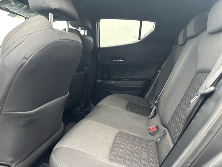 2022 Toyota C-HR 1.8 HYBRID SPORTMONO 4DR SPORT AUTO €29,750