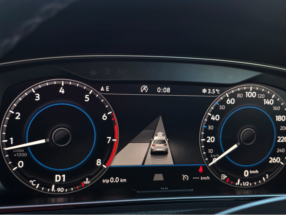 2019 Volkswagen Golf FULL CREAM LEATHER SEATS  ELECTRIC HEATED SEATS SAT NAV PACK - VIRTUAL CLOCKS -REVERSE CAMERA - NAVIGATION - CARPLAY - ANDROID AUTO- BLIND SPOT REAR TRAFFIC ASSIST - DISCOVER PRO €21,950