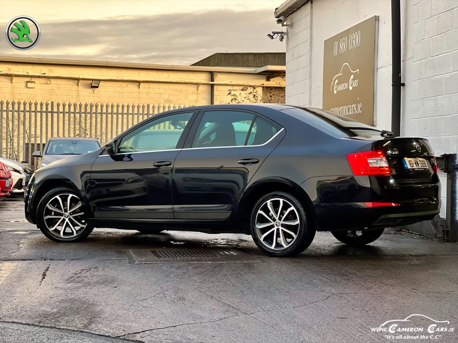 2016 Skoda Octavia STYLE 1.6 TDI CARPLAY XENON €9,950