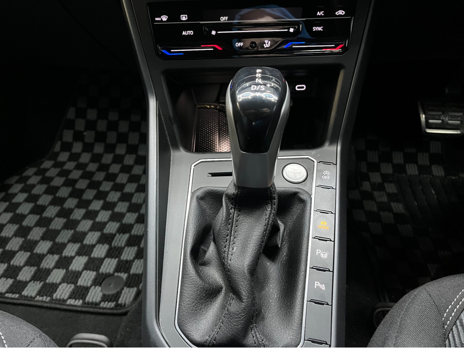 2022 Volkswagen Polo €21950 2022 VOLKSWAGEN POLO TSI R LINE 1.0 AUTOMATIC / CRUISE CONTROL / REVERSE CAMERA €21,950