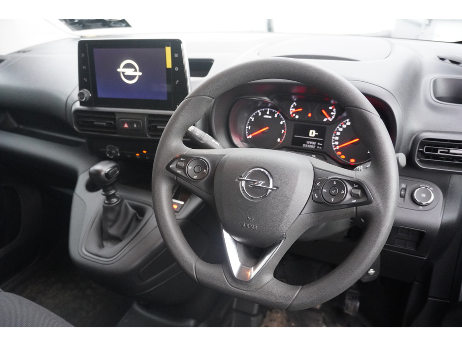 2023 Opel Combo KOMF L1H1-1.5 100PS D 3DR